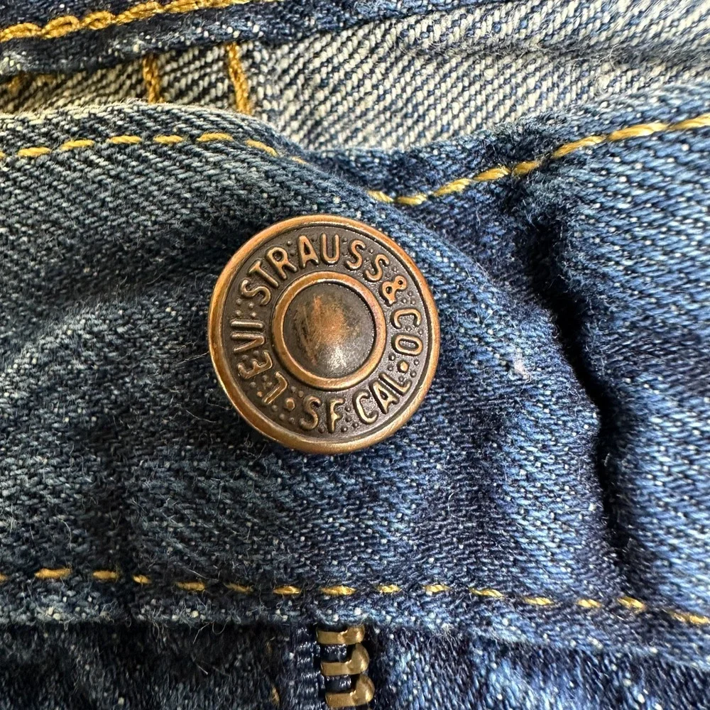 Levi Strauss 569 Loose Straight Leg Jeans Mens 35x34 Medium Wash Blue Denim